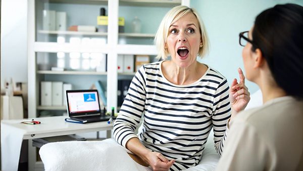 بهبود گفتار (آفازی)، بلع (دیسفاژی) و ارتباط پس از سکته مغزی | گفتاردرمانی تخصصی در مرکز کاردرمانی صبا شرق تهران